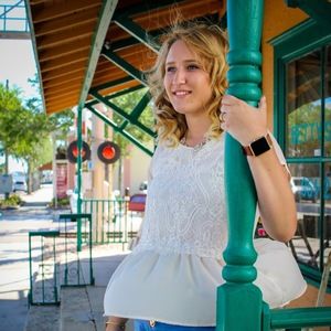 Meet your Posher, Vanessa